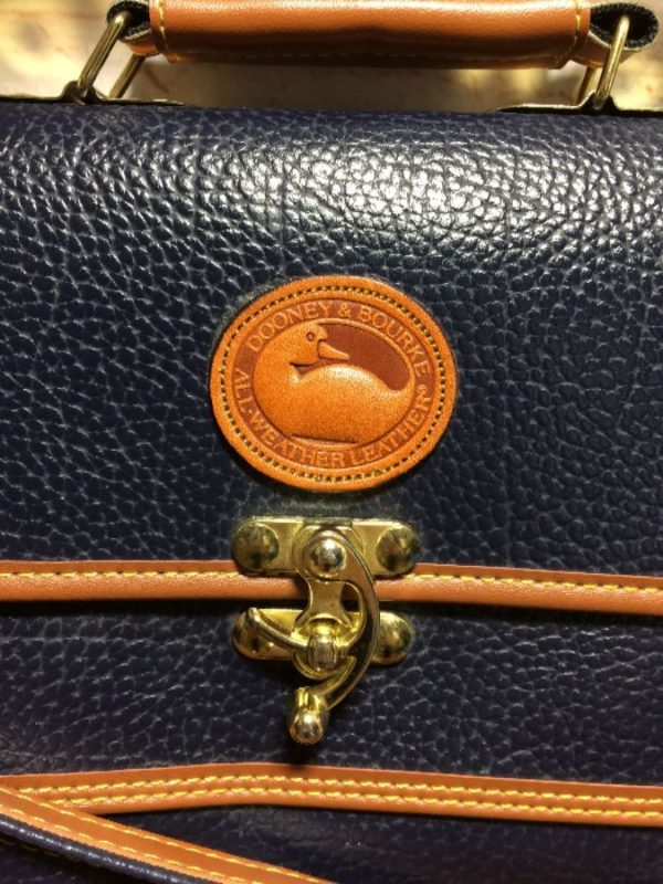 Dooney & Bourke Leather Cross-body Purse W/ Single Pocket & Locking ...