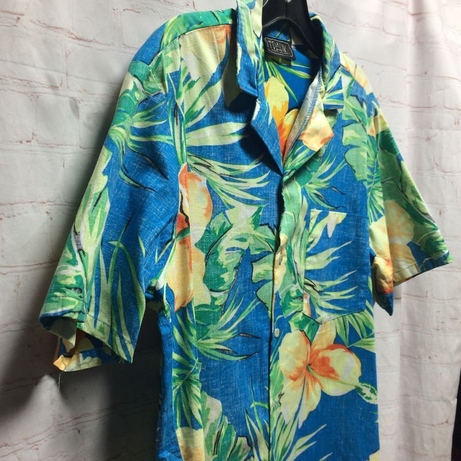 100% Cotton Hawaiian Shirt W/ Tropical Floral Print | Boardwalk Vintage