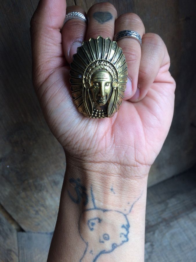 product details: ADJUSTABLE BRASS TRIBAL INDIAN CHIEF HEAD RING photo