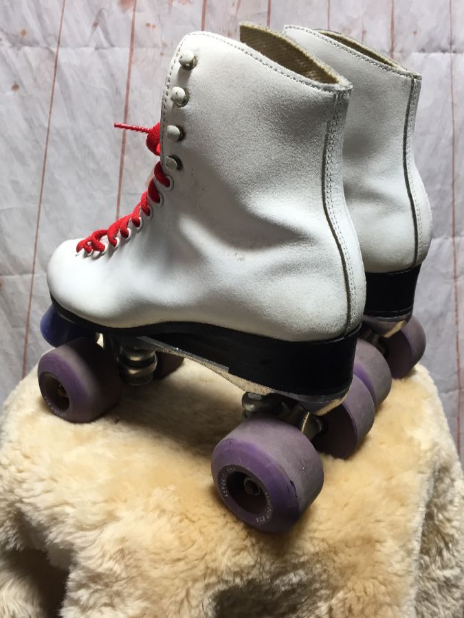 CLASSIC 1980S WHITE LEATHER ROLLER SKATES » Boardwalk Vintage