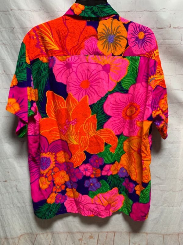 70's hawaiian shirt