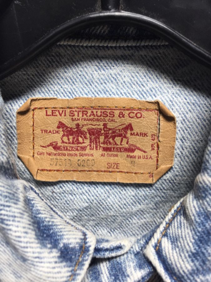 Cool Small Fit Levis Denim Jacket W/ Light Mineral Acid Wash | Boardwalk  Vintage