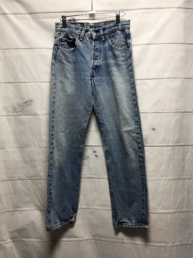 501 button fly levi jeans