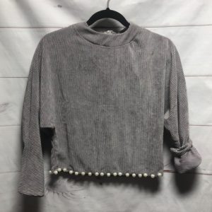 Photo detail:BOXY VELVET CORDUROY SWEATER WITH PEARL EMBELLISHMENT