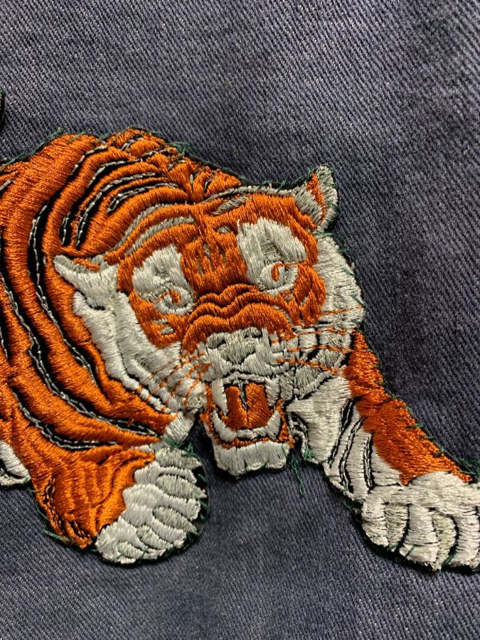 1960s Super Soft Retro Denim Jacket Large Embroidered Tiger Back Patch ...