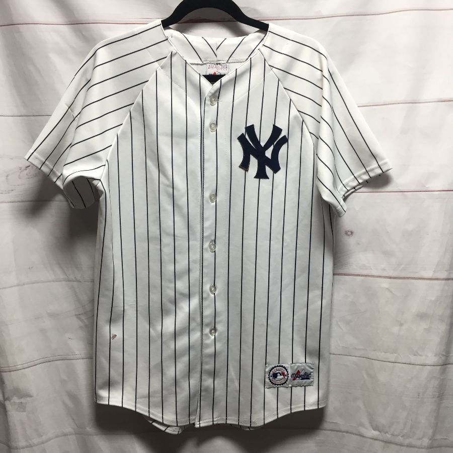 yankees striped jersey