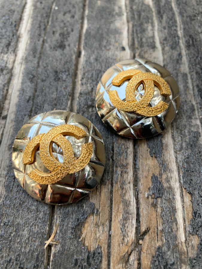 Quilted Two Tone Double Cc Clip Earrings