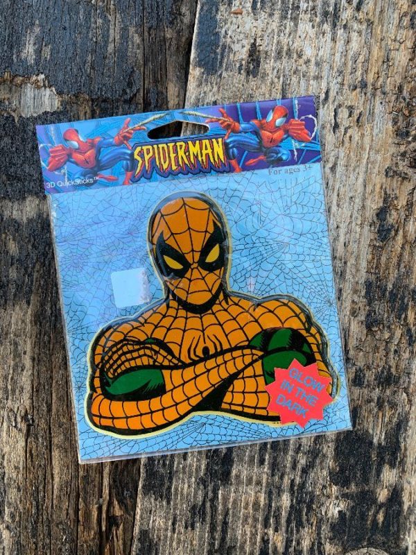product details: THE AMAZING SPIDERMAN GLOW IN THE DARK WALL STICKER photo
