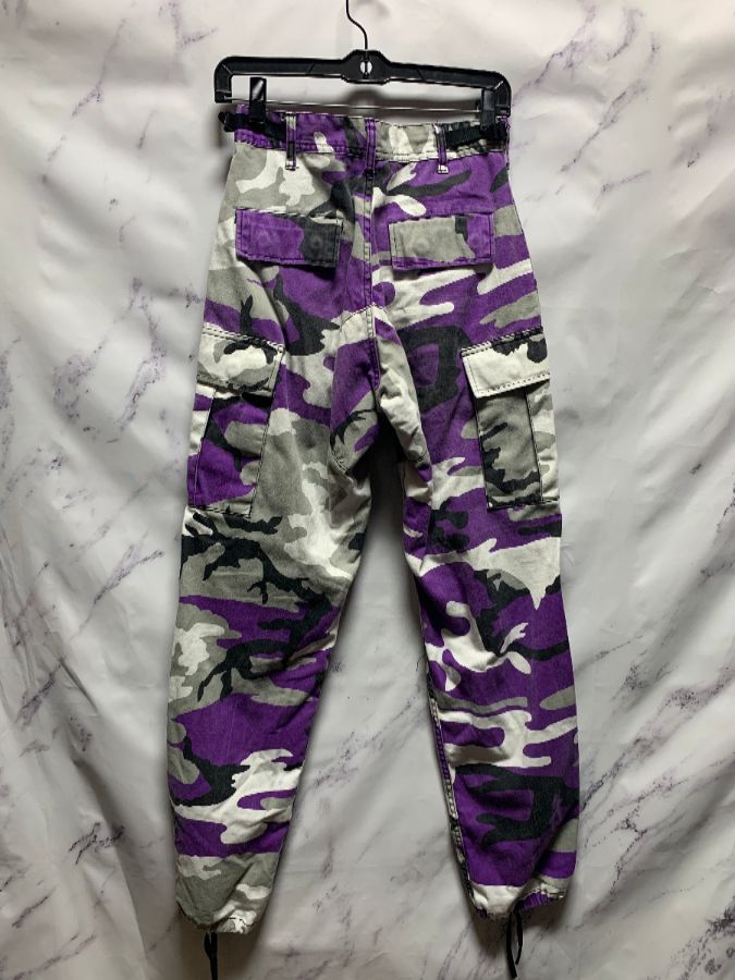 Purple Snow Camo Pants Small Fit | Boardwalk Vintage