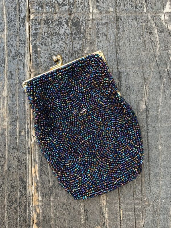 product details: VINTAGE FULLY BEADED CIGARETTE POUCH SATIN LINING photo