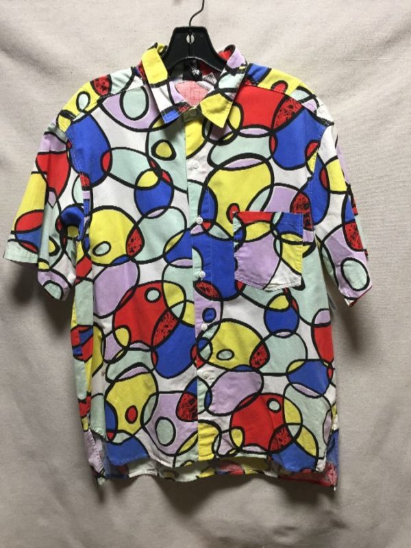 product details: FUNKY 1990S INSPIRED ALL OVER PATTER SHORT SLEEVE BUTTON UP SHIRT photo