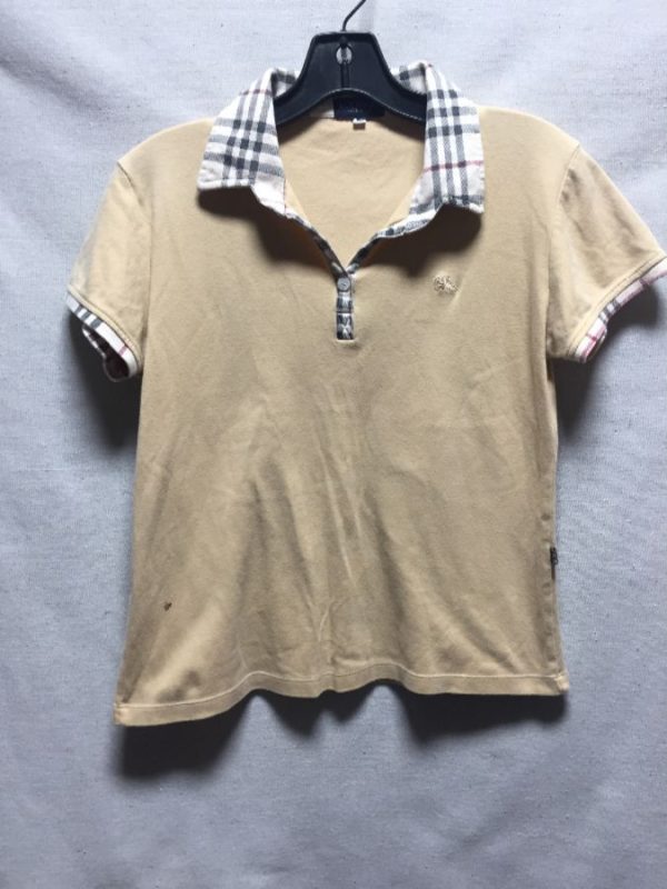 product details: BURBERRY POLO SHIRT WITH BURBERRY PRINT ON COLOR AND SLEEVE photo