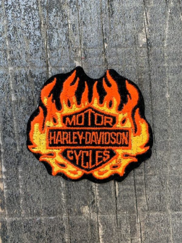 product details: SUPER RAD VINTAGE HARLEY DAVIDSON FLAME PATCH photo