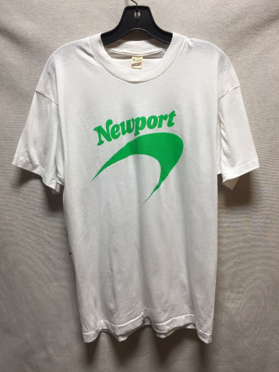 L Vintage Newport summer single stitched T-shirt