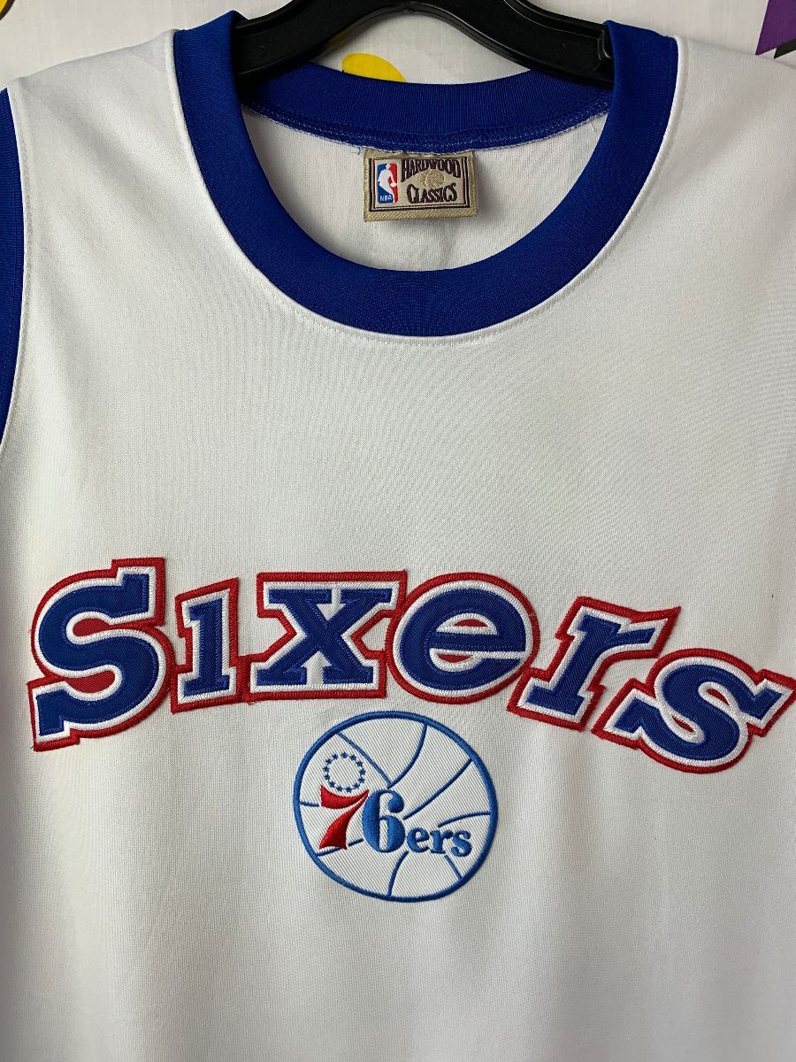 Vintage Nba Basketball Philadelphia 76Ers Sixers Sweatshirt in 2023