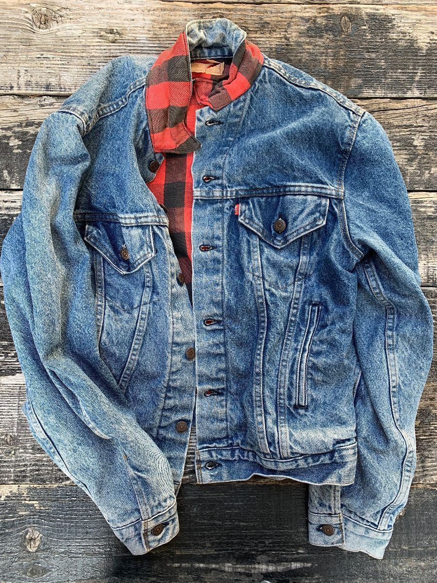 Awesome Light Washed Perfectly Worn Levis Denim Jacket With Blue Flannel  Lining | Boardwalk Vintage