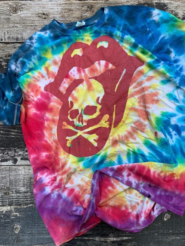 product details: OVERSIZED CLASSIC TIE DYE TSHIRT ROLLING STONES AT ROSE BOWL SCREEN PRINTED GRAPHIC AS-IS photo