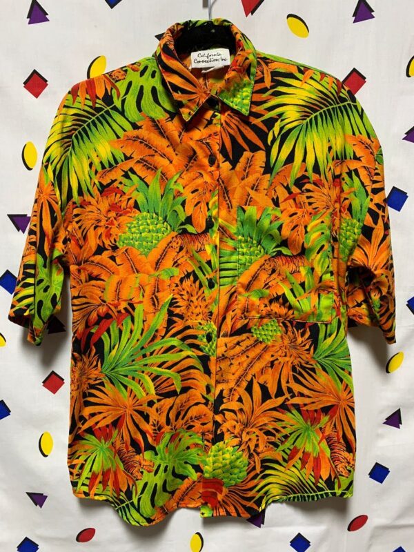 product details: 1980S WILD ALLOVER PALM TREE SAFARI PRINT COTTON SHIRT PADDED SHOULDERS photo