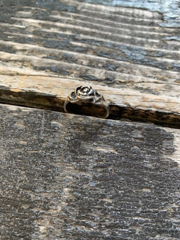 product details: STERLING SILVER ROSE RING 925 photo