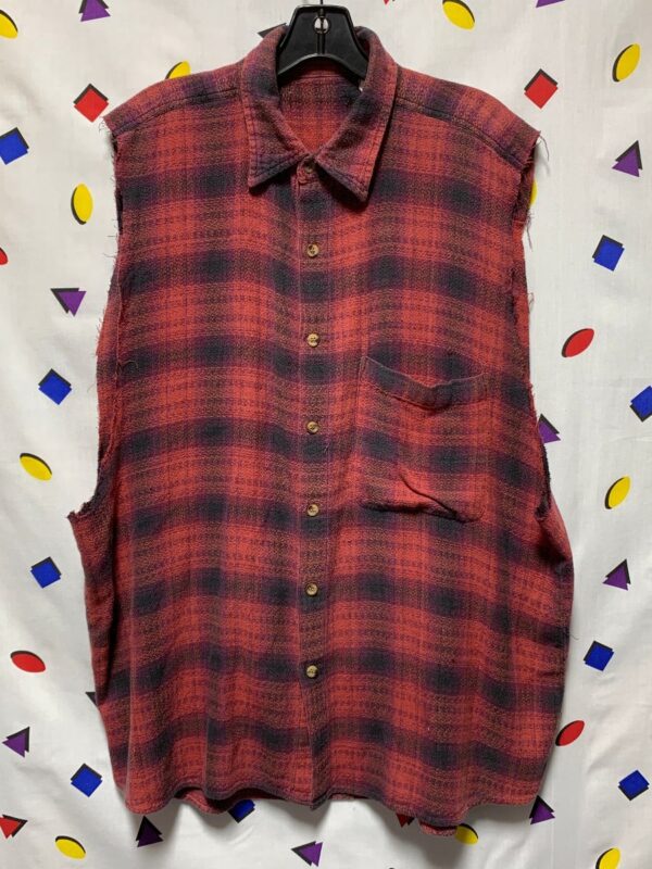 product details: RETRO SLEEVELESS THIN WOOL FLANNEL BUTTON UP SHIRT photo