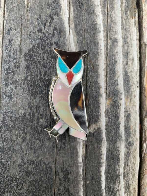 product details: VINTAGE ZUNI TRIBE OWL INLAY BROOCH 925 STERLING SILVER photo