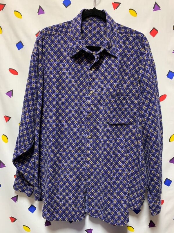 product details: 1990S CORDUROY COLLARED SHIRT DIAMOND PATTERN FRONT POCKET AS-IS MISSING BUTTON photo