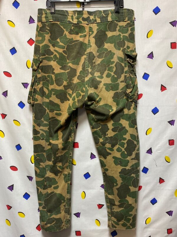 Distressed Camouflage Pants Thick Cargo Pockets Hand-sewn Knee & Crotch ...