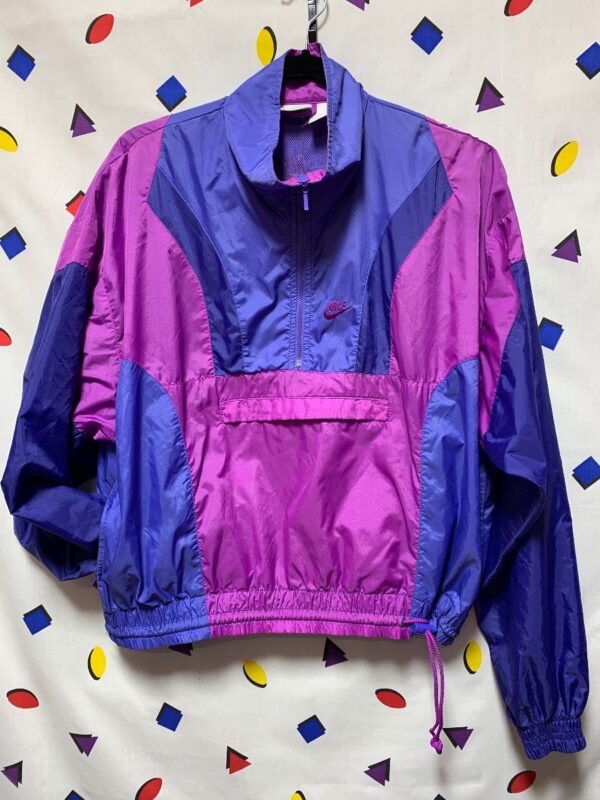 product details: QUARTER ZIPUP BOXY NIKE COLORBLOCK WINDBREAKER SMALLER FIT photo