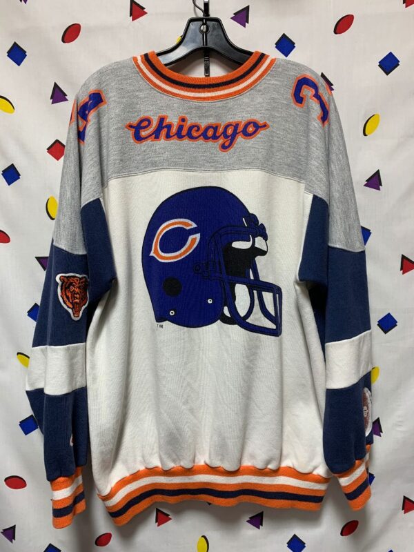 product details: CHICAGO BEARS CREWNECK SWEATSHIRT COLOR BLOCK STRIPES SCREEN PRINT HELMET LOGO ON BACK ARM PATCHES AS-IS photo
