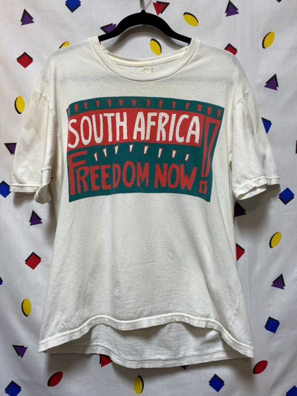 product details: 1990S SOUTH AFRICA FREEDOM NOW TSHIRT photo