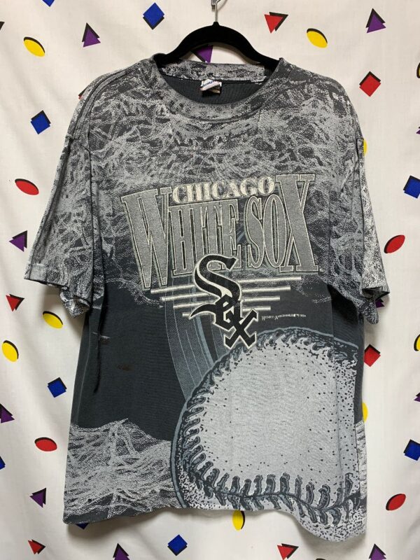 product details: HENRY AARON 1994 MLB CHICAGO WHITE SOX LOGO ALLOVER PRINT TSHIRT AS-IS photo