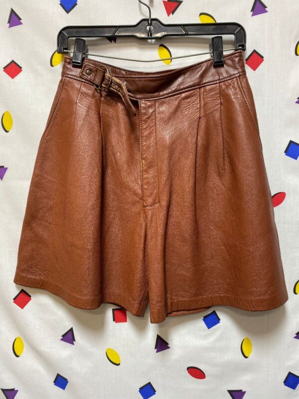 product details: AMAZING RETRO BELTED WEATHERED LEATHER PLEATED SHORTS AS-IS W 29 X L 18 photo
