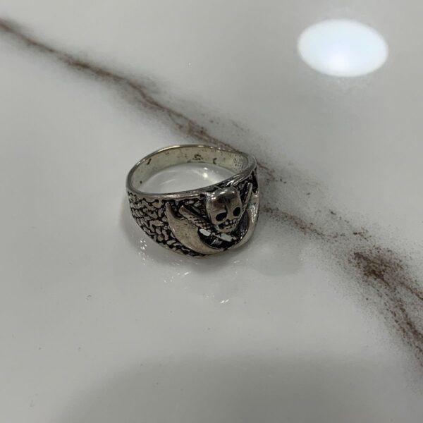 product details: DOUBLE BATTLE AXE WARRIOR SKULL REPTILE TEXTURE SILVER RING photo
