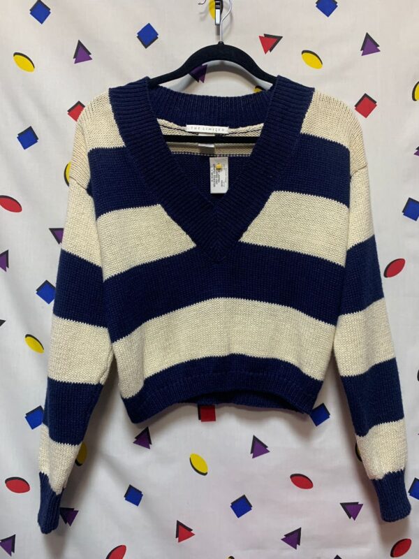 product details: CROPPED KNIT STRIPED SWEATER V NECK photo