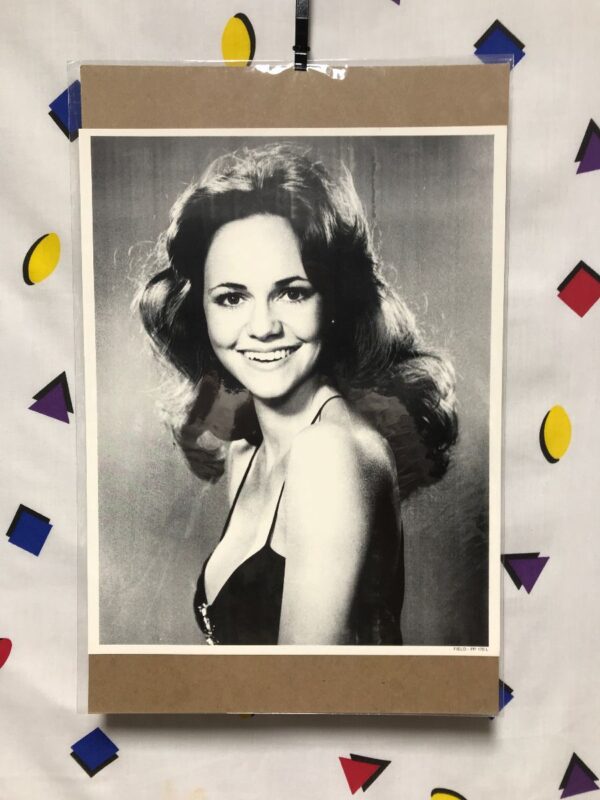 product details: SALLY FIELD HOLLYWOOD STAR HEADSHOT PHOTO SMOKEY AND THE BANDIT FLYING NUN photo