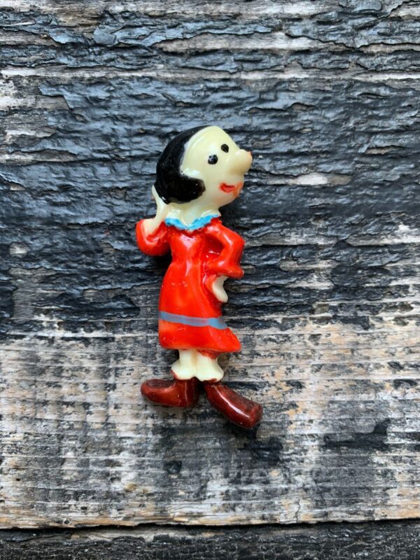 product details: OLIVE OIL POPEYE THE SAILOR MAN AND PALS PLASTIC FIGURINE PIN photo