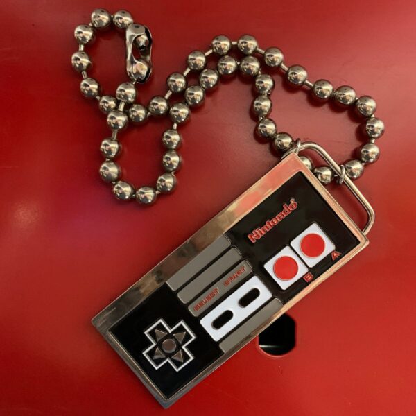 product details: NINTENDO GAME CONSOLE CONTROLLER NECKLACE CHUNKY OVERSIZED BALLCHAIN NECKLACE photo