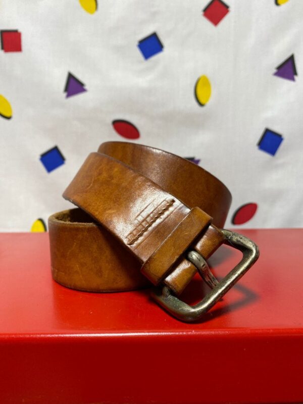 product details: CLASSIC BROWN LEATHER BELT photo