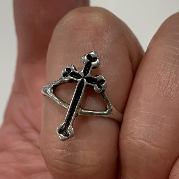 product details: VINTAGE BIKER RING THIN CROSS SILVER PLATED BRONZE BLACK ENAMEL INLAY photo