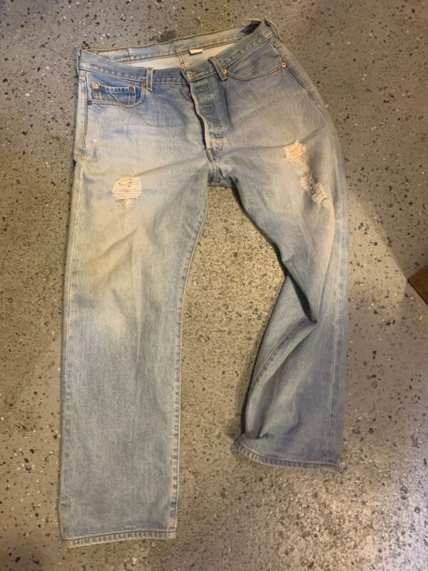product details: LEVIS DISTRESSED BUTTON FLY STRAIGHT LEG JEANS AS IS photo