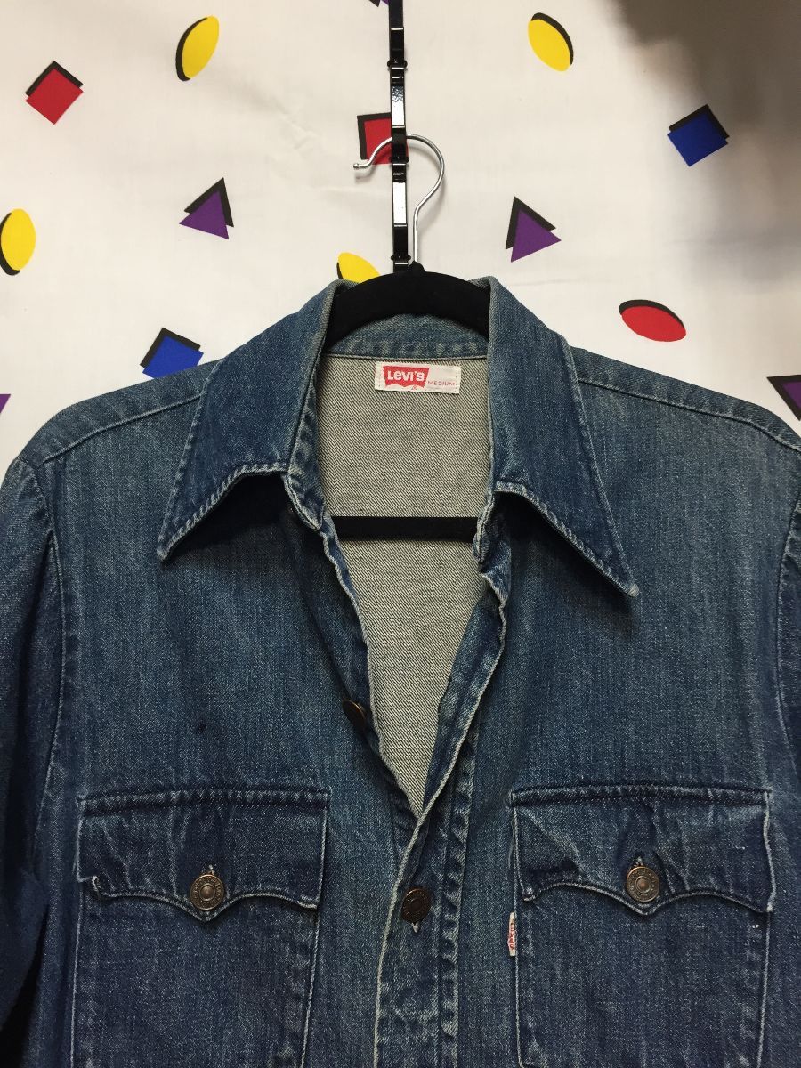 Early 70s Levis Big E Long Sleeve Button Flap Pocket Indigo Denim Work Shirt