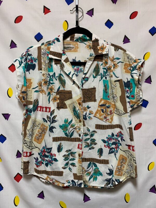 product details: FLORAL TROPICAL GARDEN PRINT RAYON SHORT SLEEVE BUTTON UP BLOUSE photo