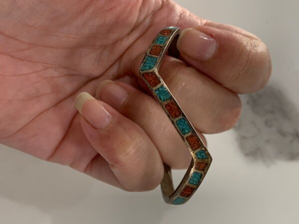 product details: 925 STERLING SILVER ZIG ZAG CRUSHED TURQUOISE & CORAL INLAY BRACELET photo