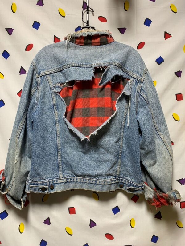product details: DISTRESSED LEVIS RED TAG DENIM JACKET WITH FLANNEL LINING AS-IS photo