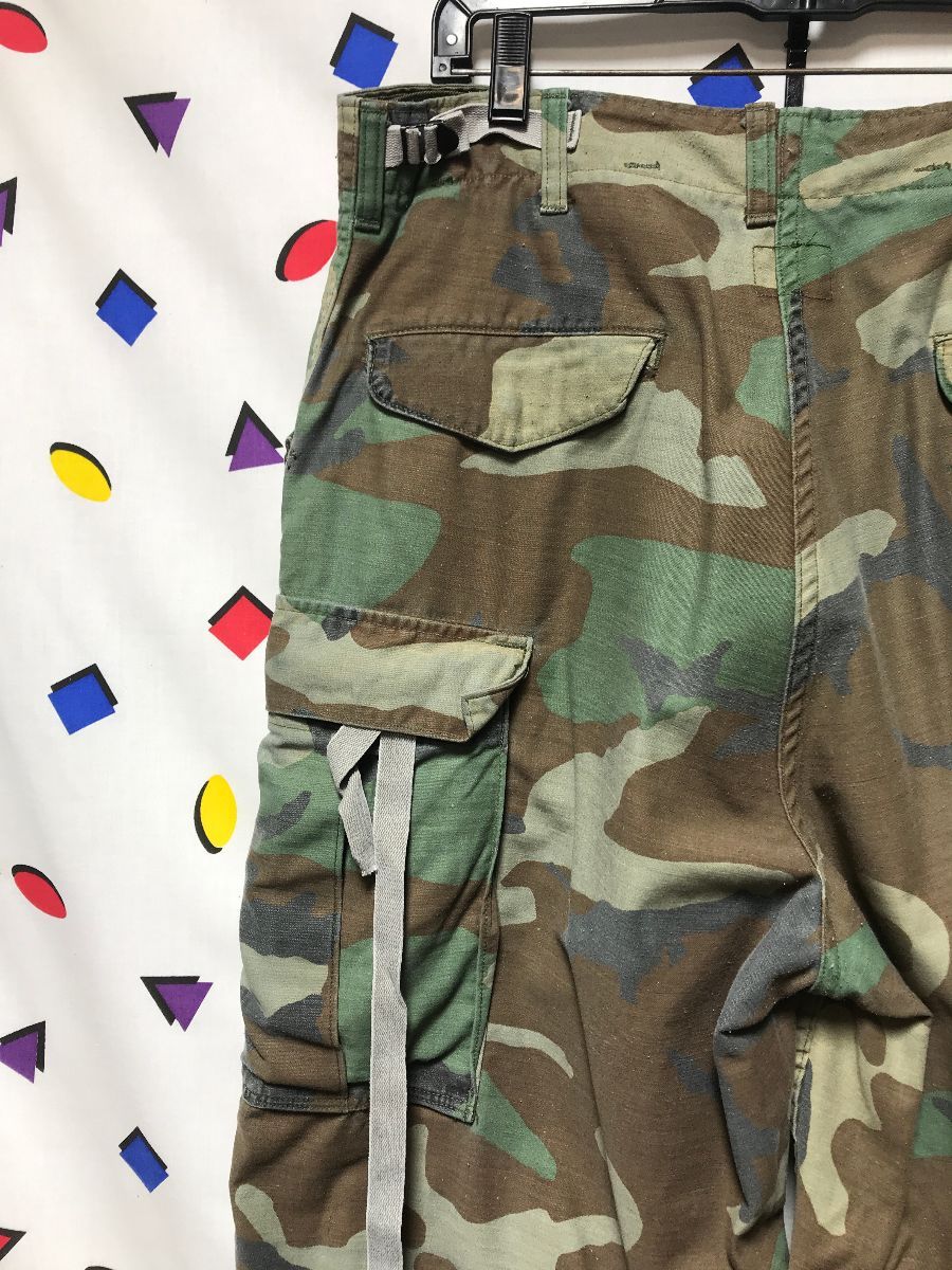 Camo Cargo Pants Adjustable Waist Straps | Boardwalk Vintage