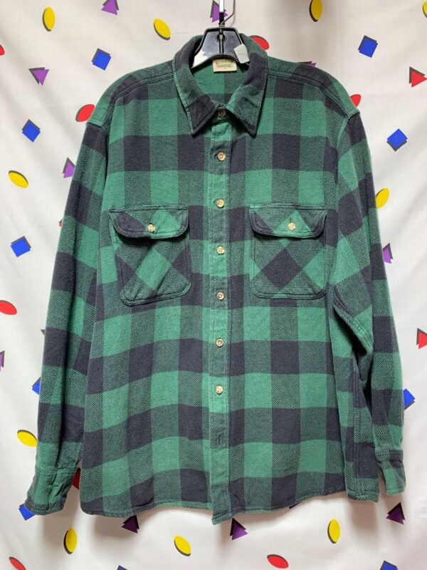 product details: THICK PLAID CHECKERED BUTTON UP FLANNEL COTTON LS SHIRT WITH FRONT BUTTON POCKETS photo