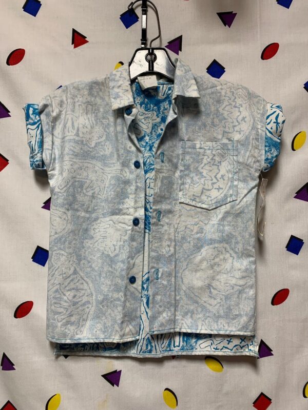 product details: *KIDS* SS BD COLLARED SHIRT INSIDE OUT PRINT photo