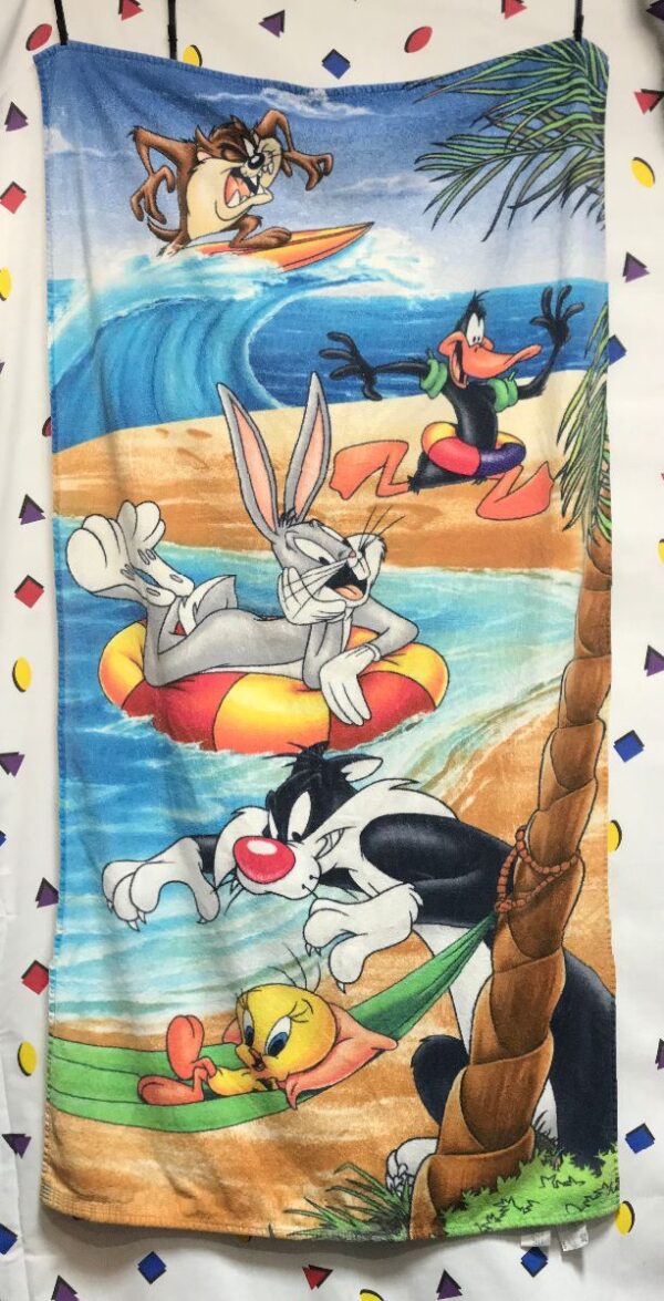 product details: LOONEY TUNES BEACH TOWEL WITH BUGS BUNNY DAFFY DUCK TAZ TWEETY BIRD SYLVESTER photo