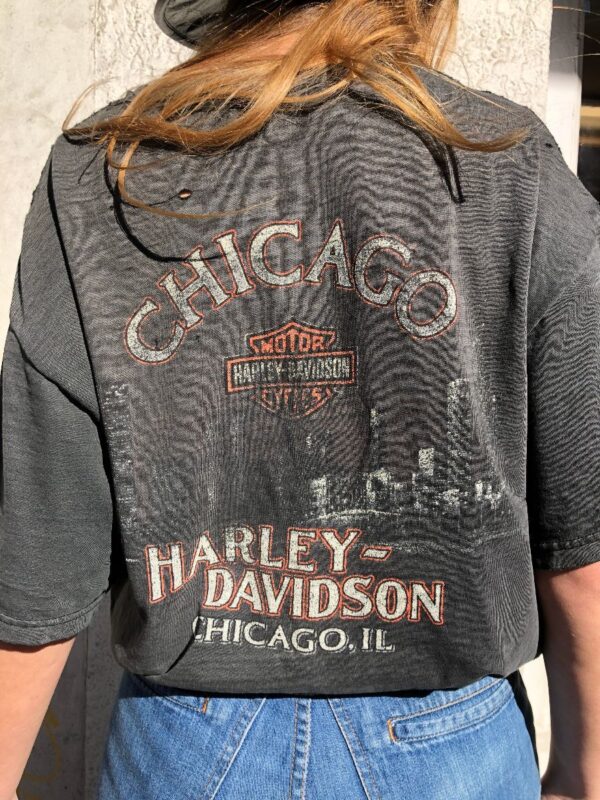 product details: T-SHIRT THIN RAD DISTRESSED POCKET TEE ONLY THE BEST WILL DO HARLEY DAVIDSON CHICAGO, IL photo