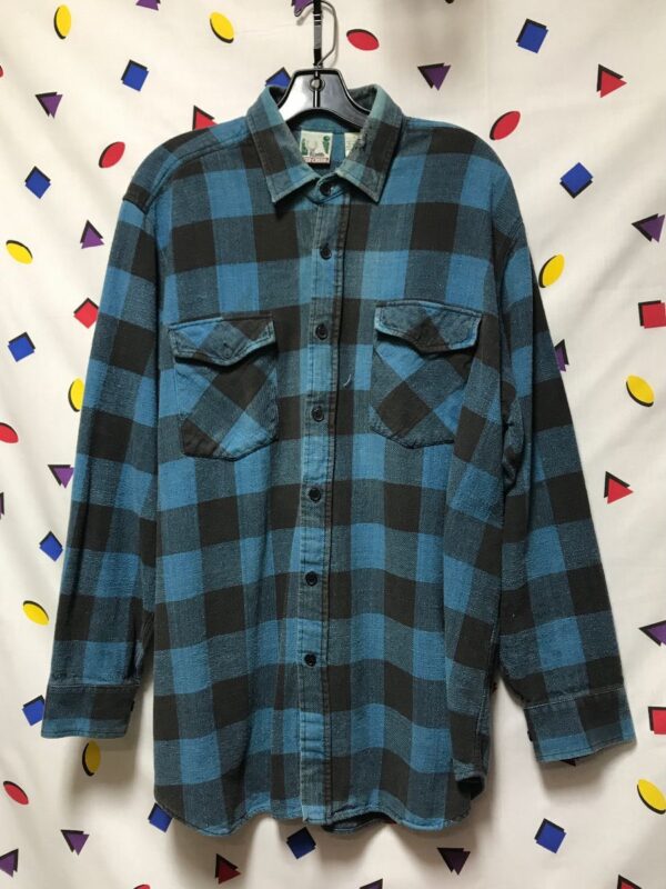 product details: FADED PLAID BUTTON UP CHECKERED FLANNEL COTTON LS SHIRT WITH FRONT BUTTON POCKETS photo